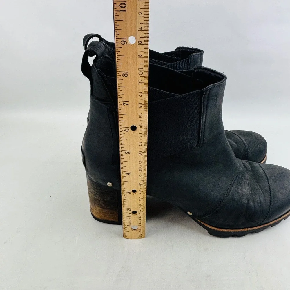 Sorel Addington Chelsea Boot Womens 11 Black Leather Chunky Heel Lug Sole Studs‎